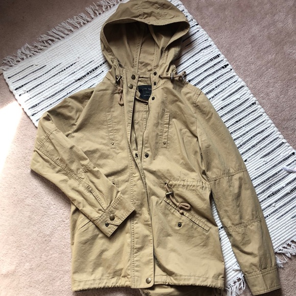 Jackets & Blazers - Tan spring coat